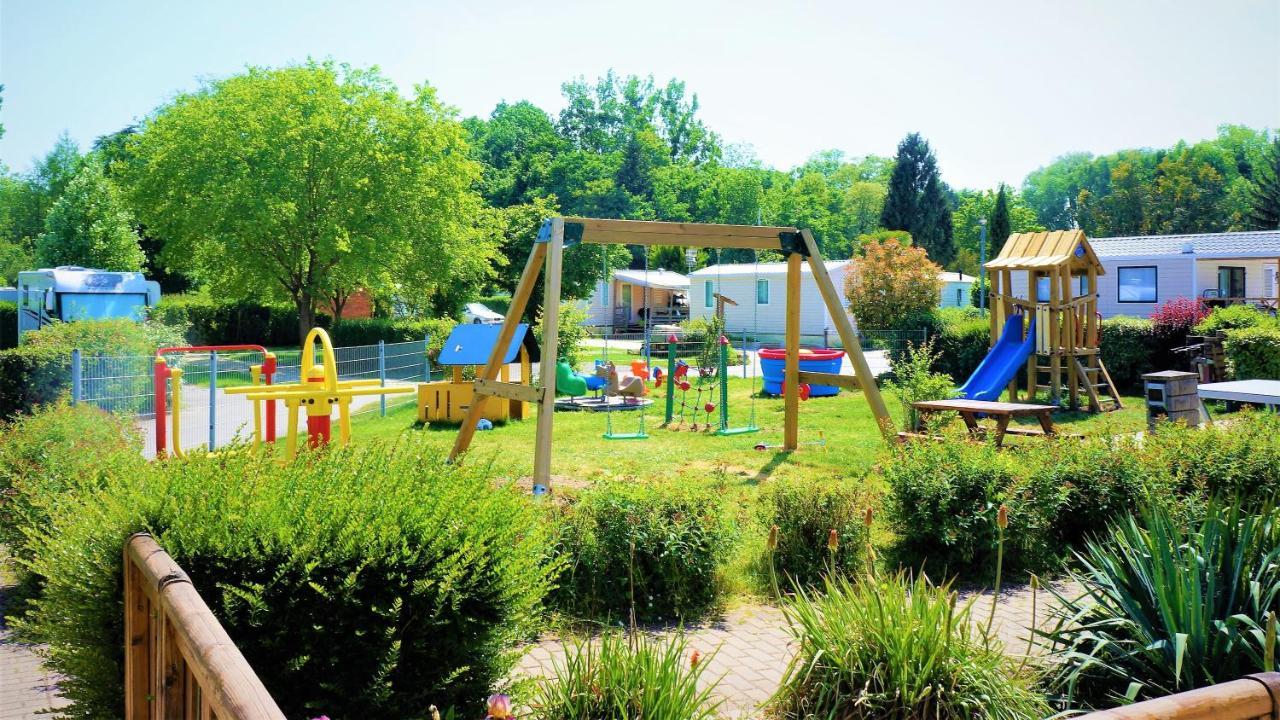 Camping Paris Beau Village Villiers-sur-Orge ภายนอก รูปภาพ