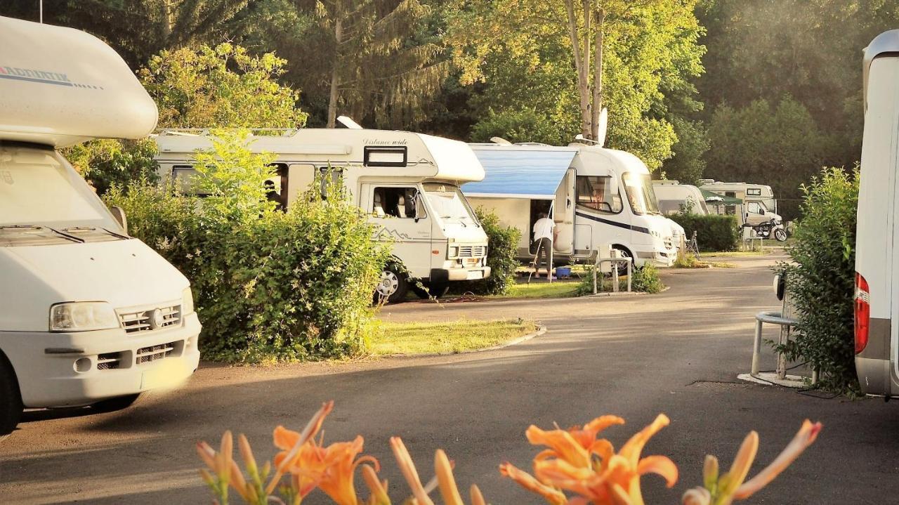 Camping Paris Beau Village Villiers-sur-Orge ภายนอก รูปภาพ
